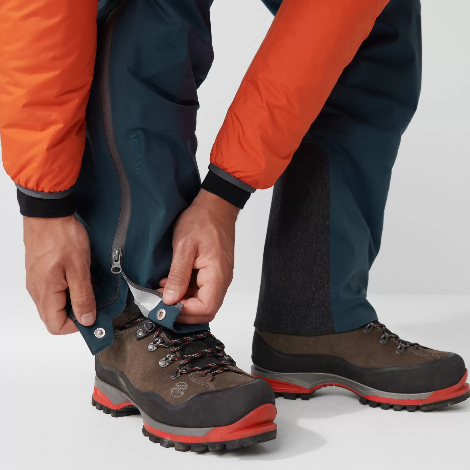 Fjällräven Bergtagen Eco-Shell Trousers M